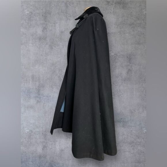 Vintage Black Wool Cape by Kahn Tailoring Co. - Picture 3 of 13